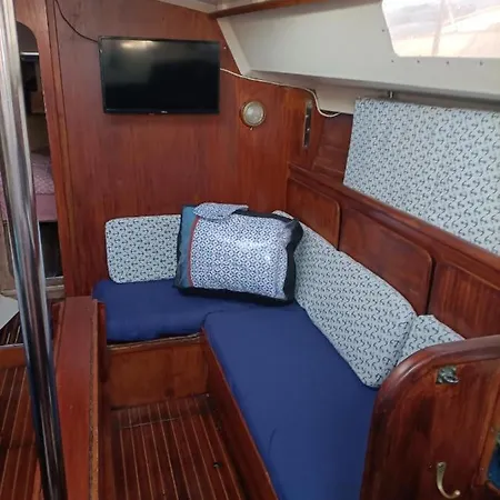 Nuit Insolite Sur Un Bateau Botel