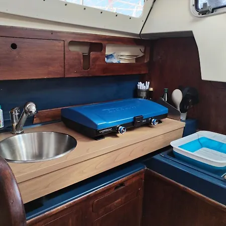 Nuit Insolite Sur Un Bateau * Canet-en-Roussillon