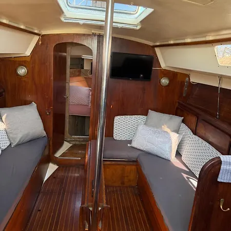 Nuit Insolite Sur Un Bateau קאנט אן רוסיון